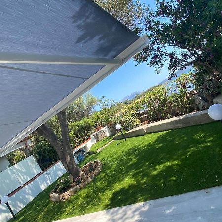 オルビア La Casa Sull'Acquaヴィラ エクステリア 写真
