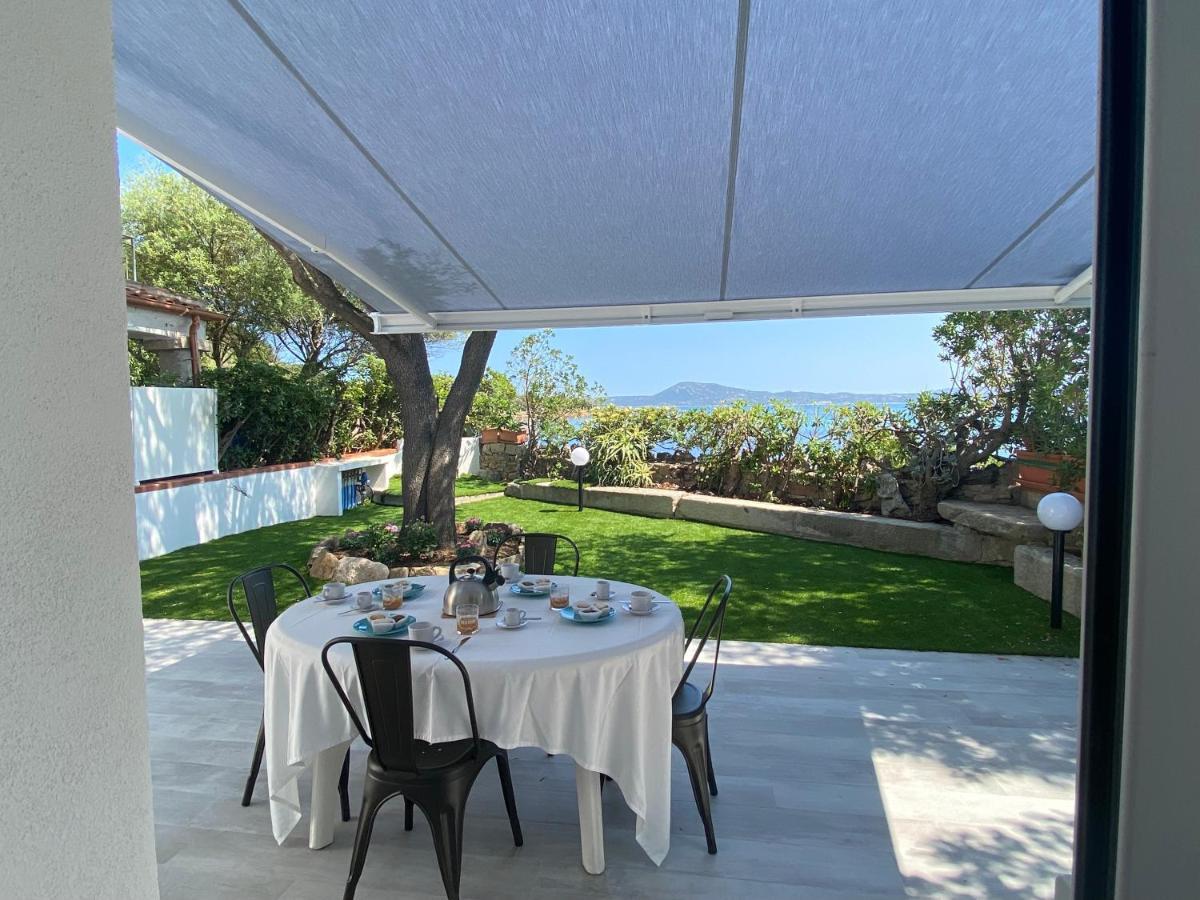 オルビア La Casa Sull'Acquaヴィラ エクステリア 写真