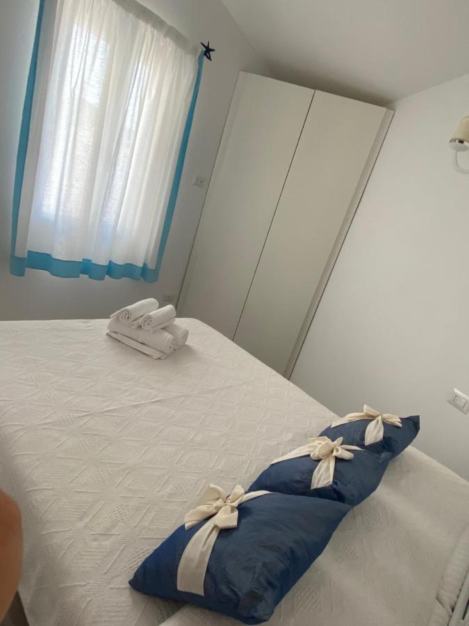 オルビア La Casa Sull'Acquaヴィラ エクステリア 写真